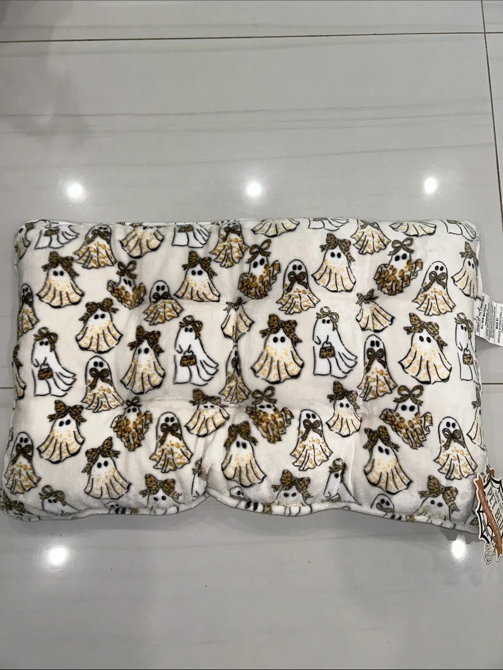 EnVogue Coquette Cheetah Print Ghost Pet/Dog Bed 19”x30”